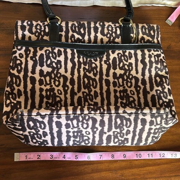 Coach bag and matching wristlet cute bundle - Picture 11 of 17